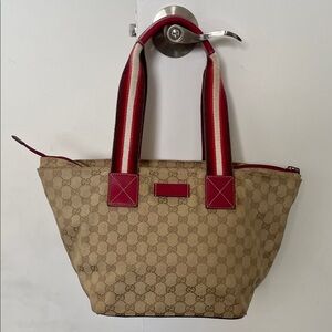 GUCCI GG Canvas Sherry Line Shoulder Bag w COA